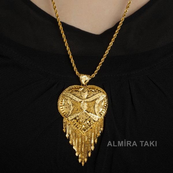 Ufak Boy Hint Kolye Ucu ve Burgu Zincir 08