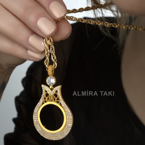 İçi Boş Yarımlık Lale Kolye