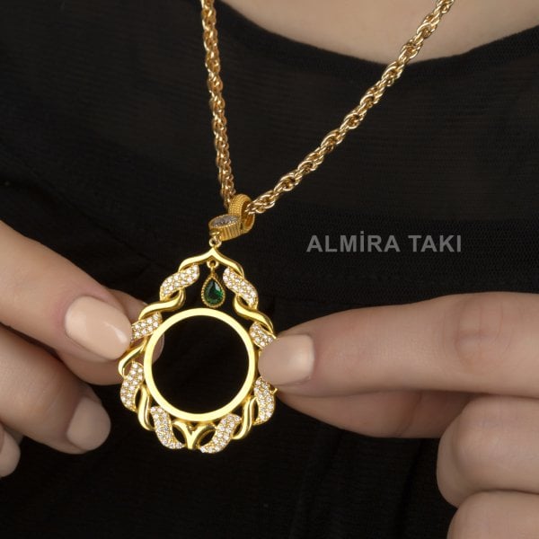 İçi Boş Yarımlık Sarmaşık Kolye