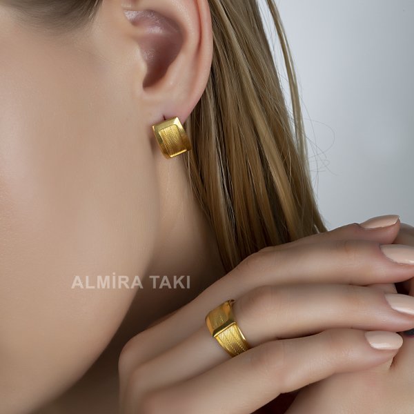 7 Sıra Gerdanlık 19 Sıra Kelepçe Yüzük Küpe